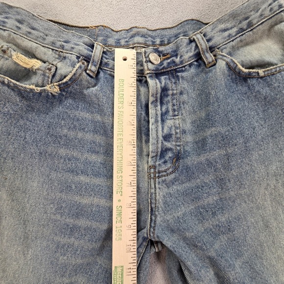 Vintage Levis 501 Jeans Mens Blue Light Wash Distressed Made in USA Fits 30x30 - Picture 7 of 16